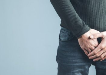 Biến chứng viêm tinh hoàn là gì? Có nguy hiểm hay không?