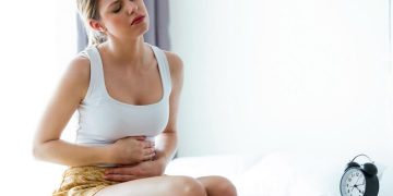 Chữa đau bụng bên trái bằng những phương pháp dân gian