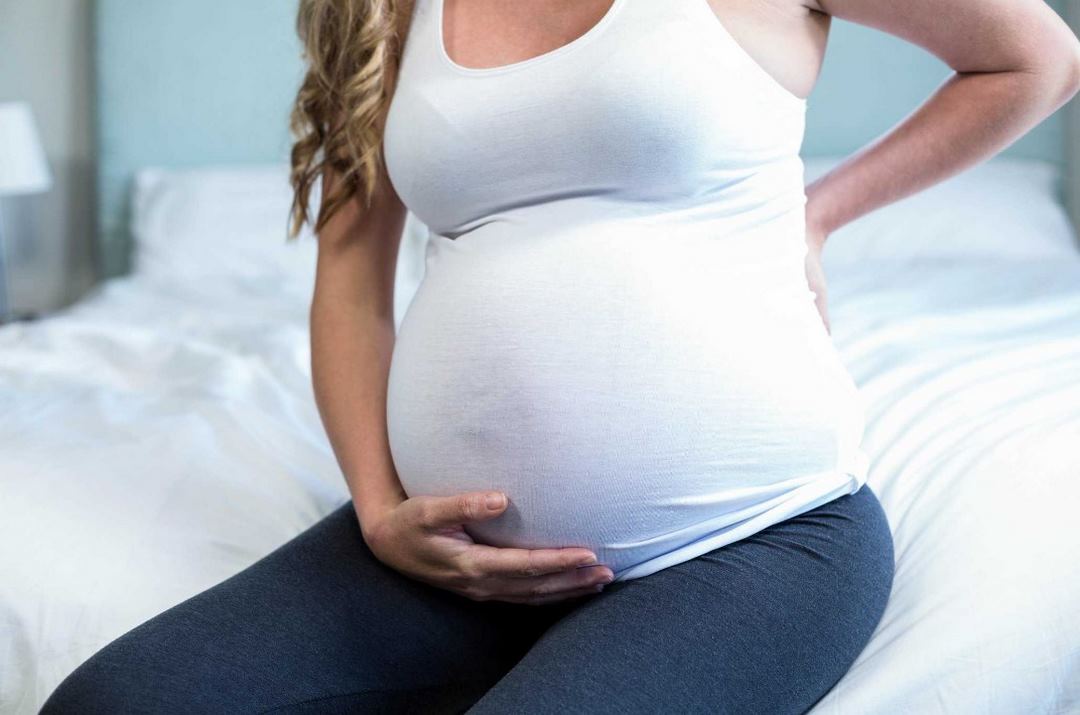 Đau bụng khi mang thai giai đoạn đầu tiết lộ điều gì?