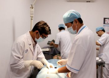 Lột bao quy đầu bị đau nguyên nhân xuất phát từ đâu?